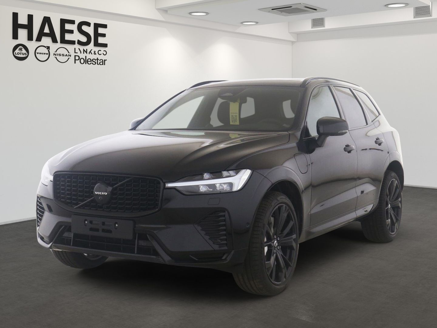 Volvo XC60 T6 Plus Black Edition Plug-In Hybrid AWD - Samsaru's Car Outlet