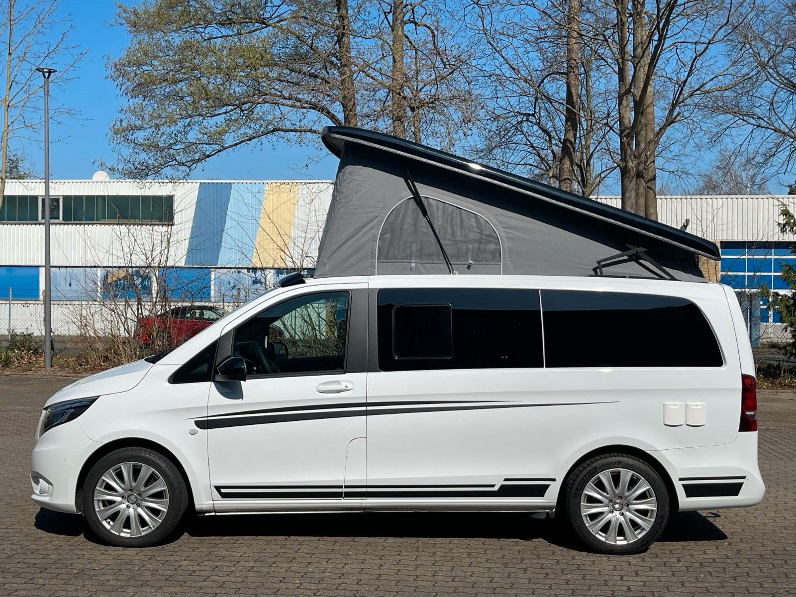 Mercedes-Benz VITO V220 - Samsaru's Car Outlet