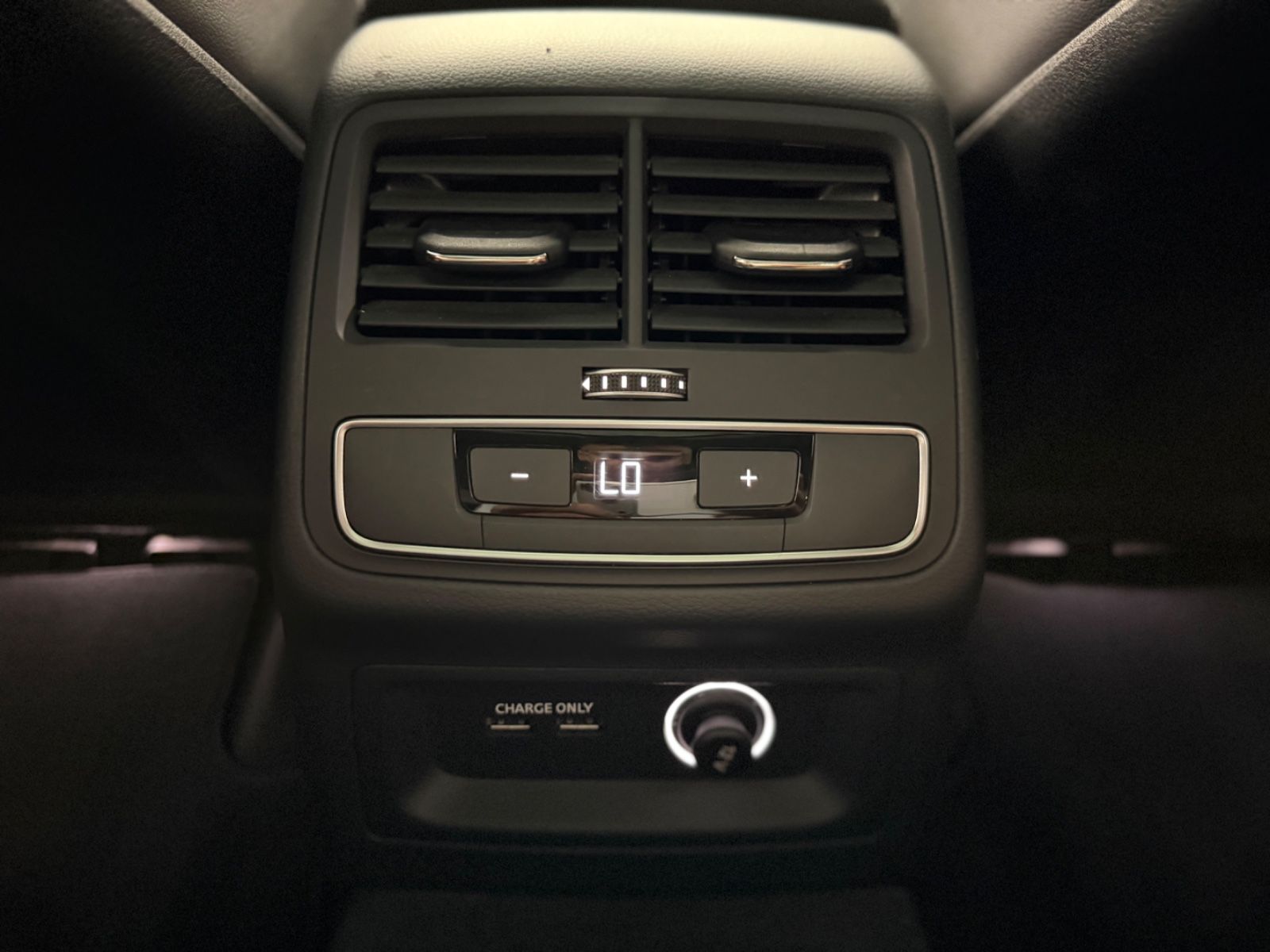 Audi A4 Avant 50 TDI quattro S line*PANO*ACC*CARPLAY*