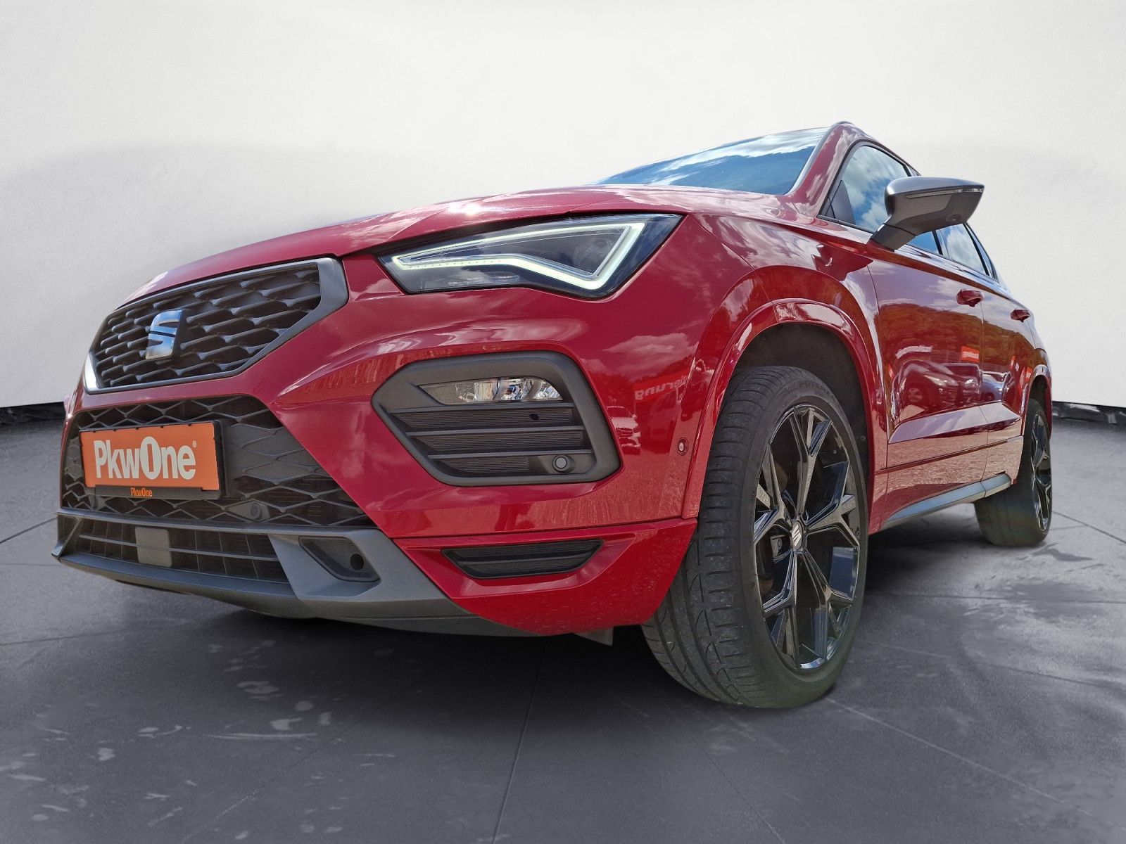 Seat Ateca 1,5 TSI DSG FR AHK*SHZ*PANO*ACC*NAVI*KAMER