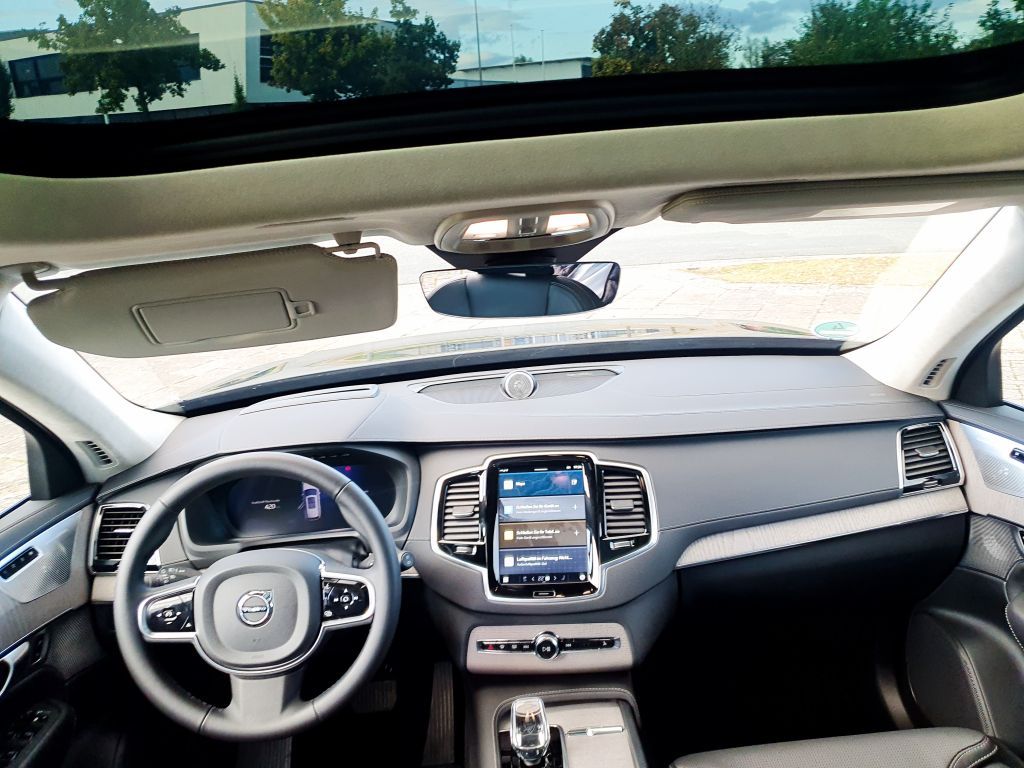 Volvo XC90 T8 AWD Ultimate Bright - Samsaru's Car Outlet
