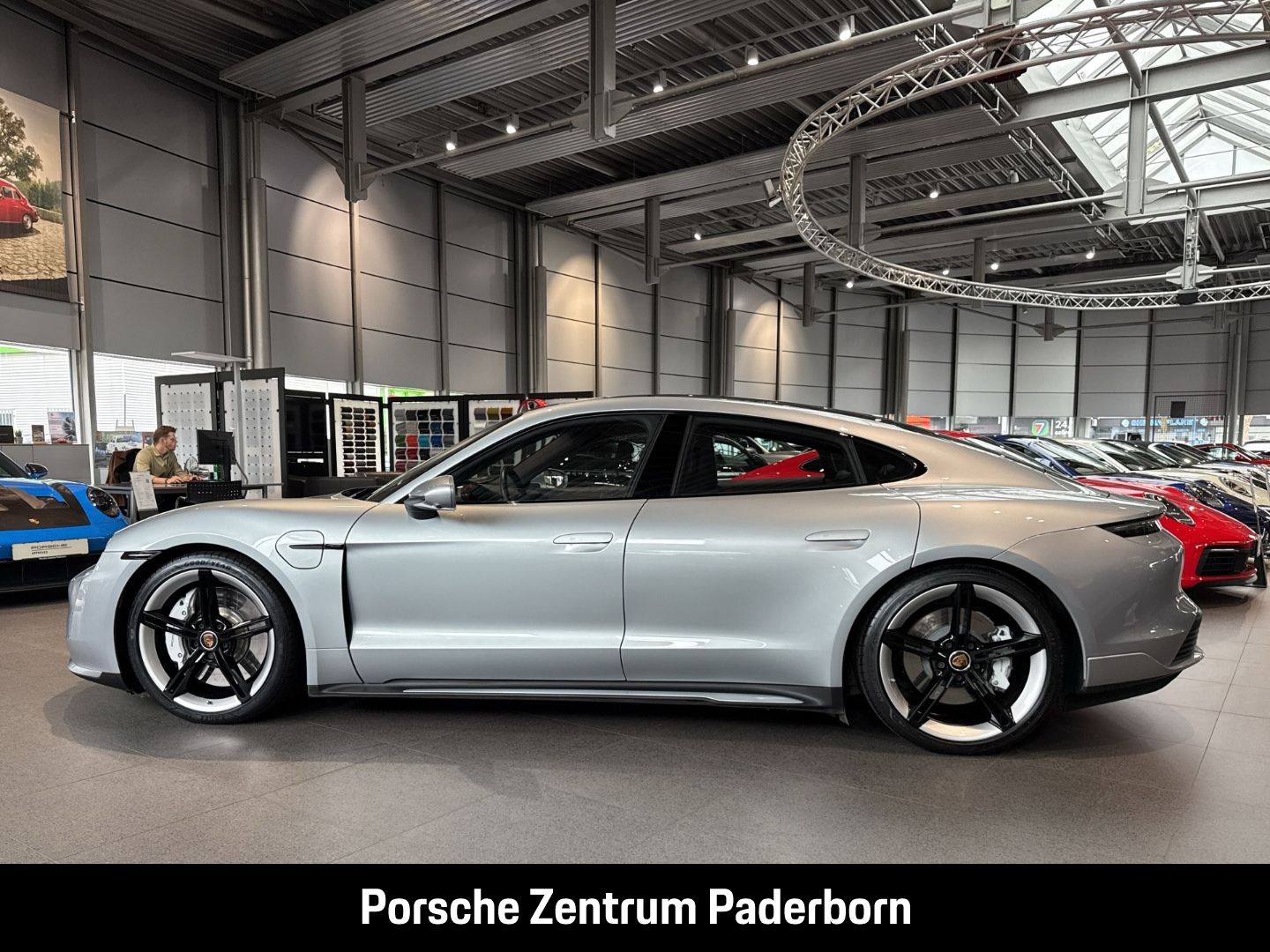 Porsche Taycan Turbo Leder-Brombeer InnoDrive Head-Up