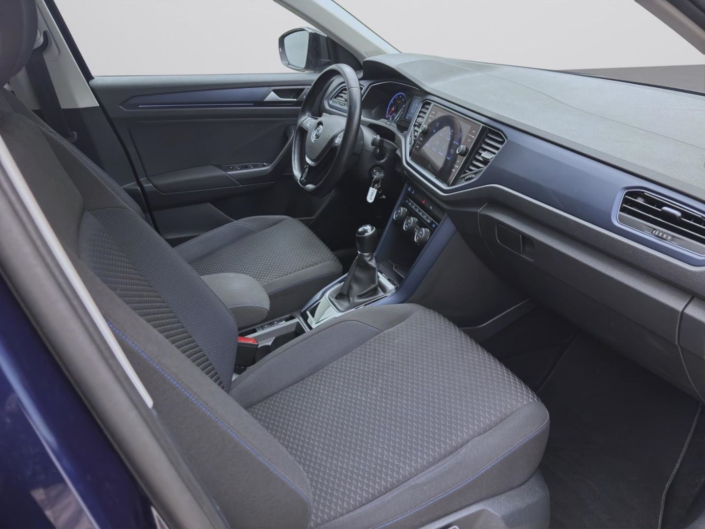 Volkswagen T-Roc 1.0 TSI UNITED - Samsaru's Car Outlet