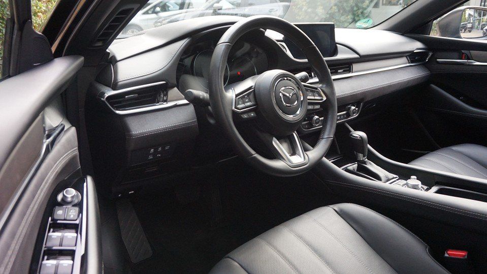 Mazda 6 2.5L SKYACTIV G 194 6AT FWD TAKUMI SUNR Takumi