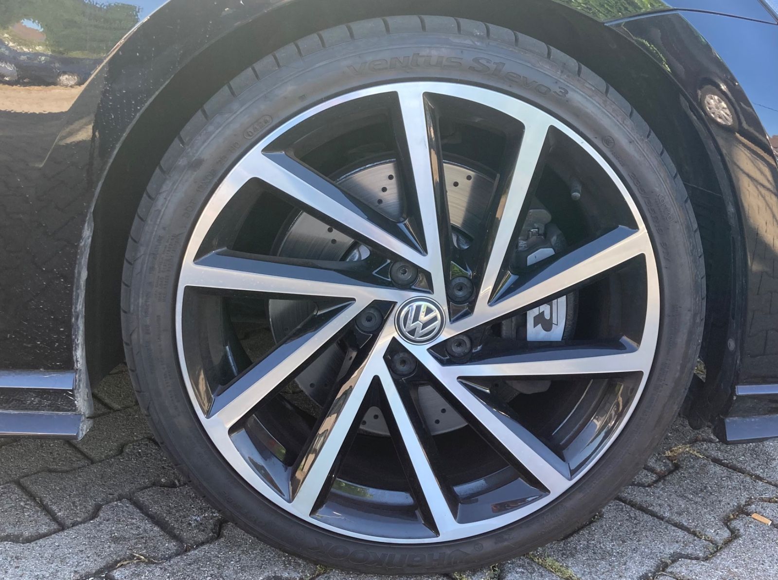 Volkswagen Golf VII Variant R 4Motion - Samsaru's Car Outlet