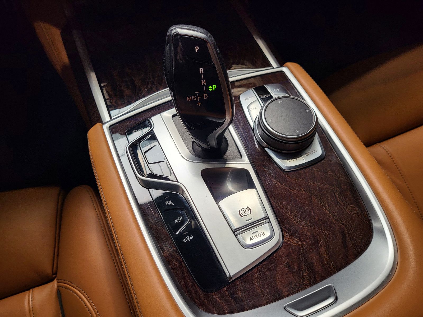 BMW 750 d xDrive M Sport *TOP Ausstattung*