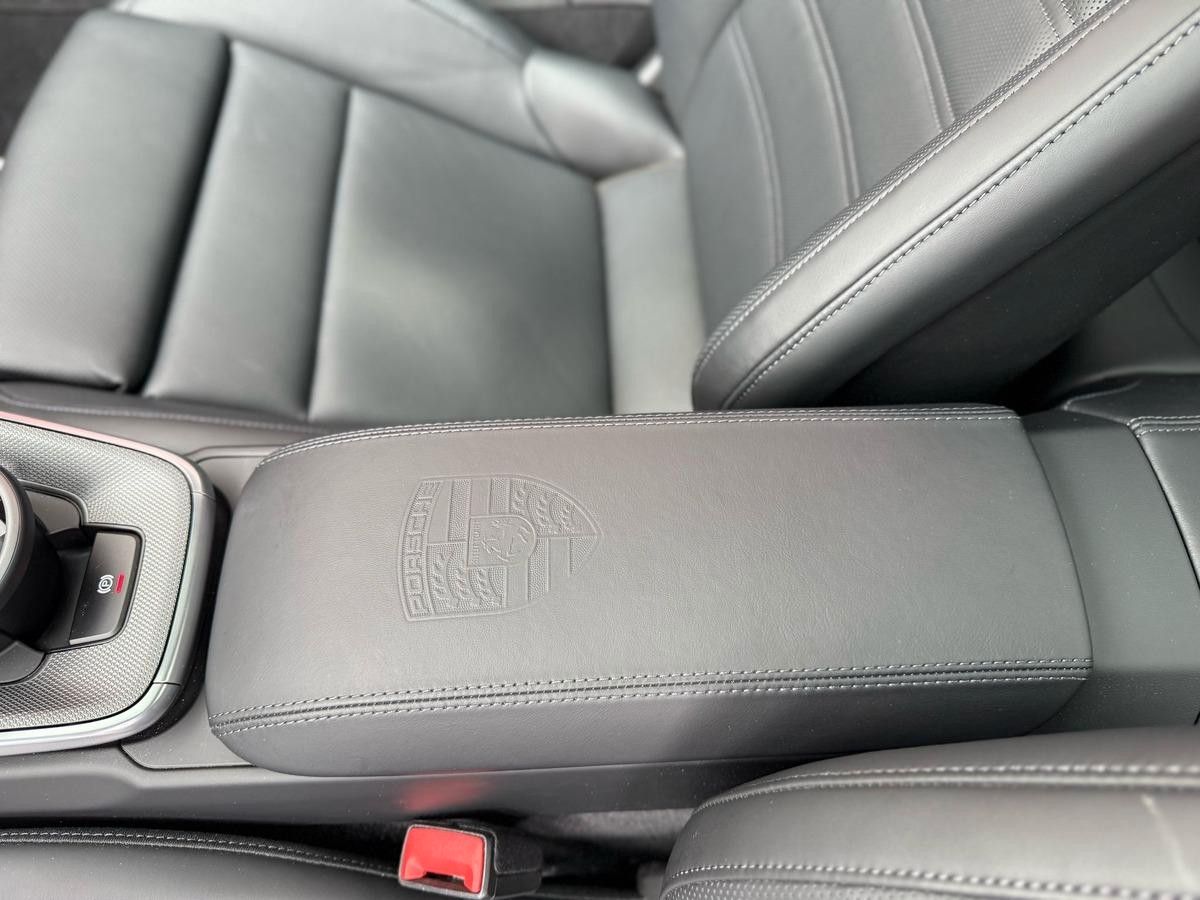 Porsche 911 Turbo - Samsaru's Car Outlet