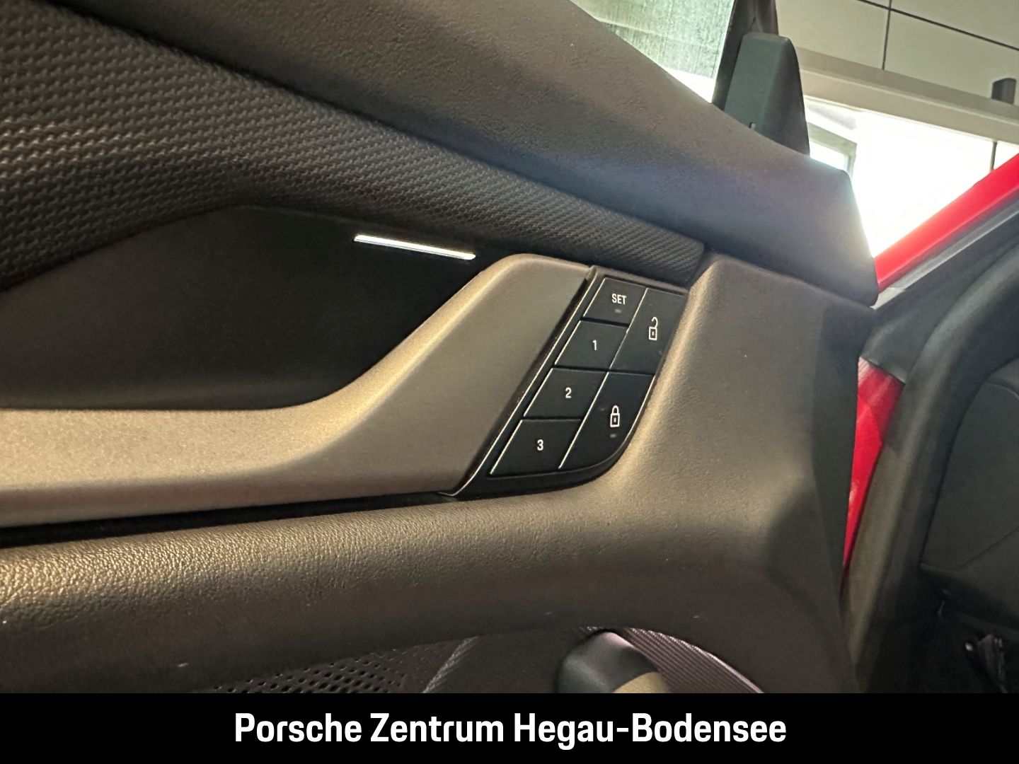 Porsche Taycan 4 Cross Turismo/Komfortsitze/BOSE/PDLS Pl