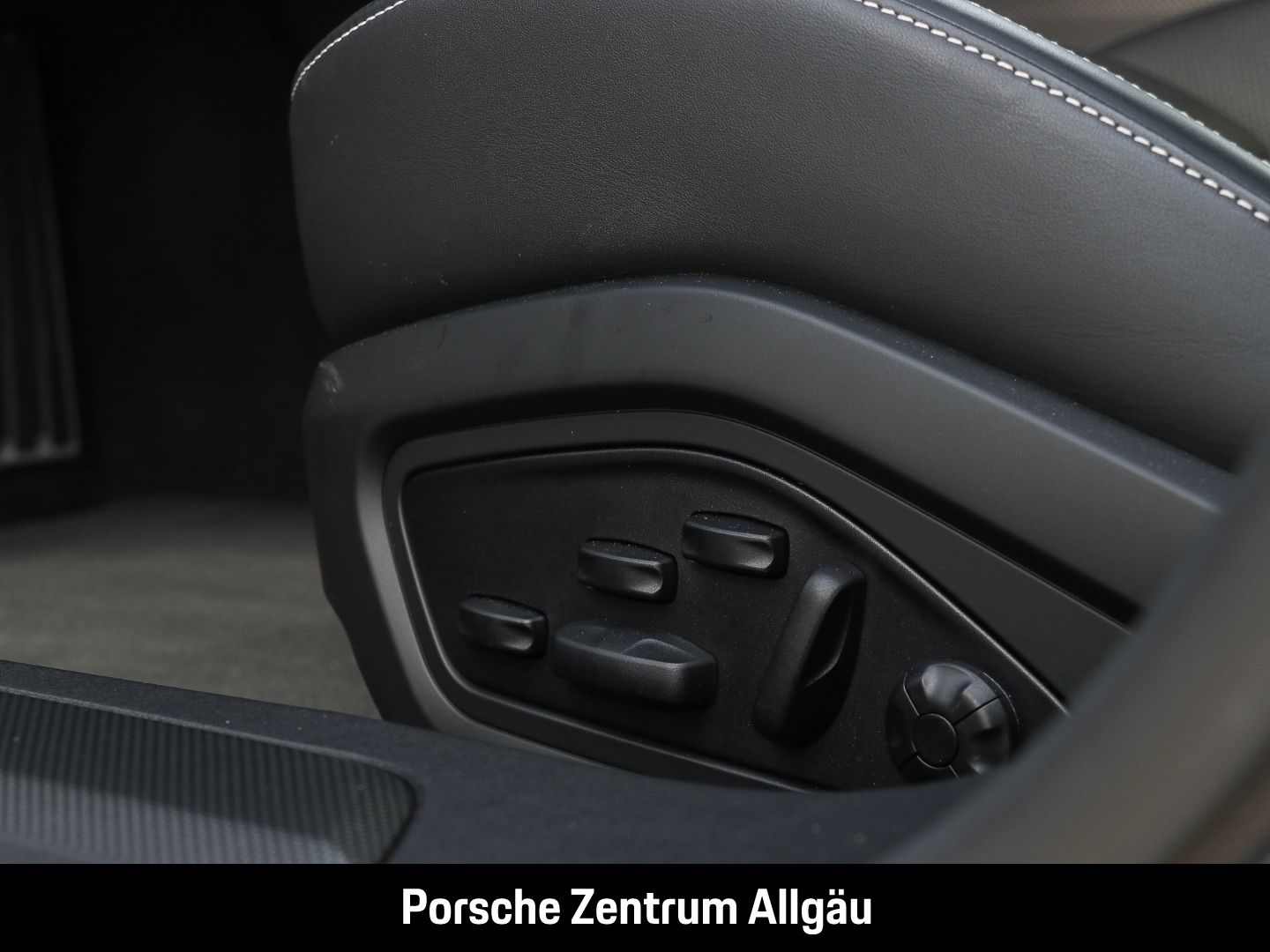 Porsche Taycan 4S Cross Turismo BOSE Panorama LED-Matrix