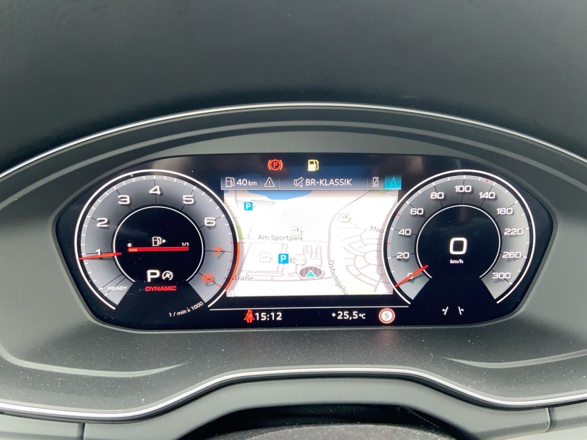 Audi Q5 SUV advanced 45 TFSI qu. S tr. - Samsaru's Car Outlet