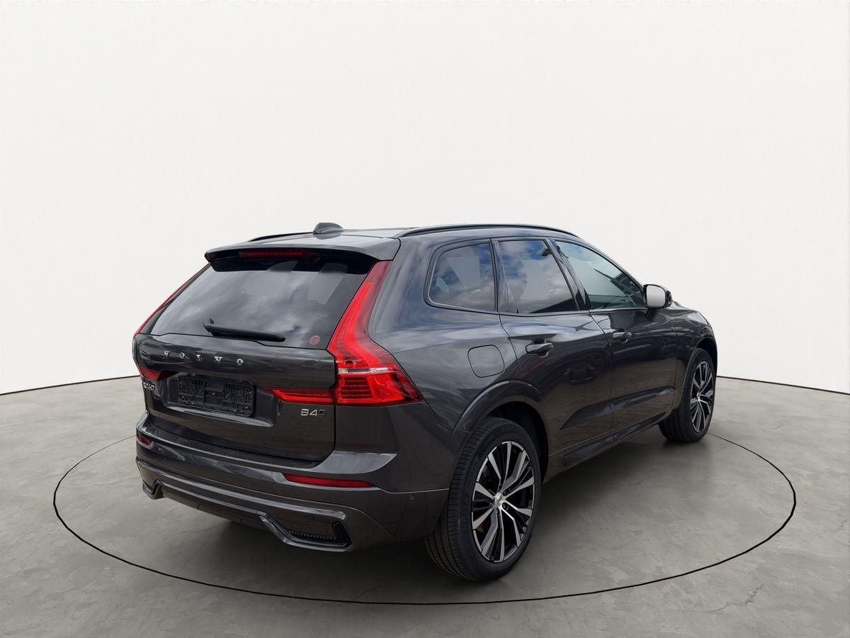 Volvo XC60 B4 AWD Plus Dark 360° PANO AHK H/K LED 20"