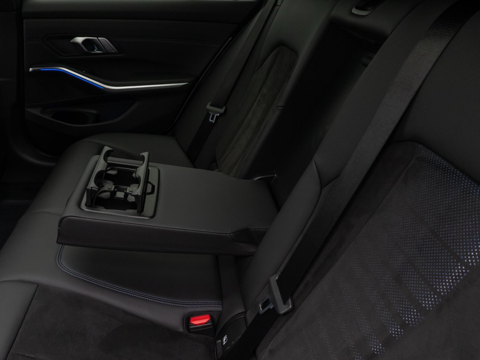 BMW 320d M Sport - Samsaru's Car Outlet