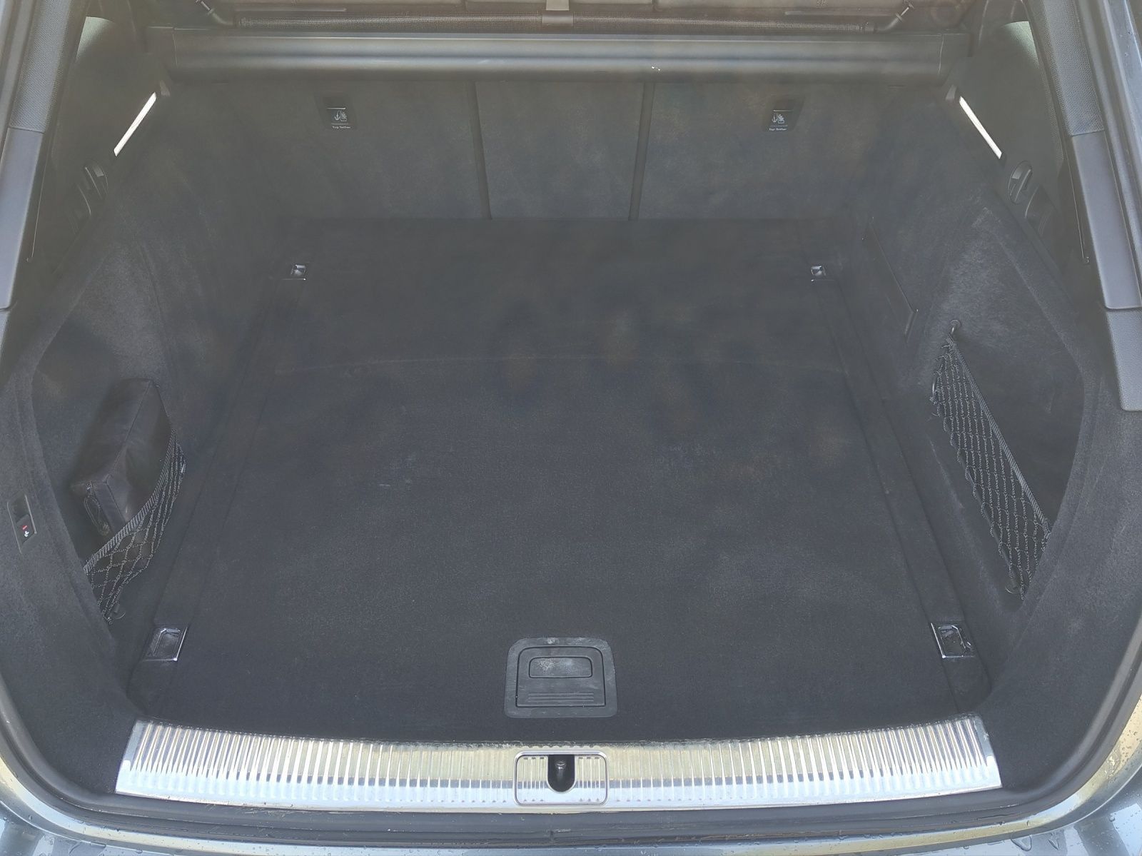 Audi A4 Avant 40 TDI S line - Samsaru's Car Outlet