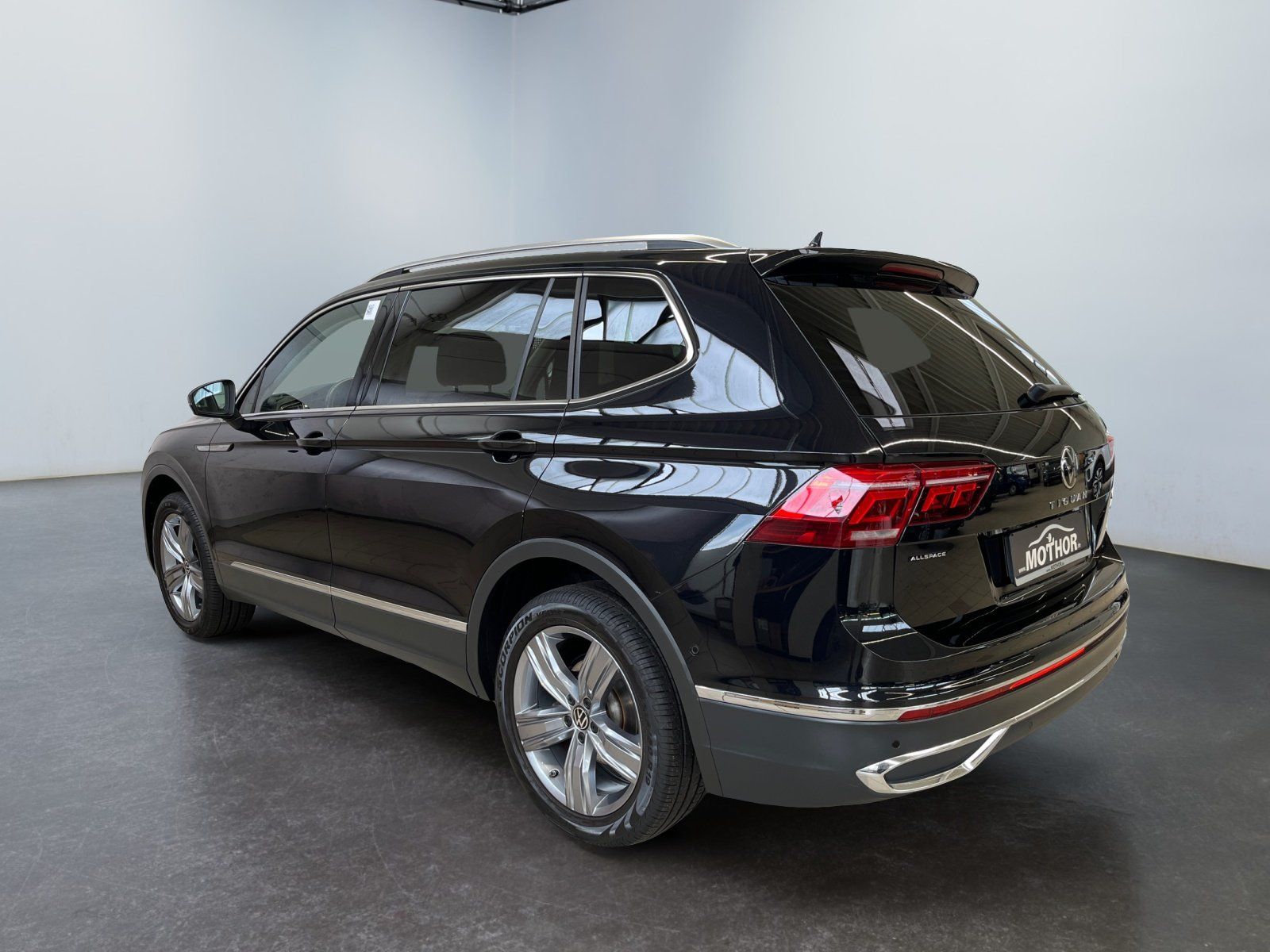 Volkswagen Tiguan Allspace Elegance 2.0 TSI DSG 4x4 7Sitzer