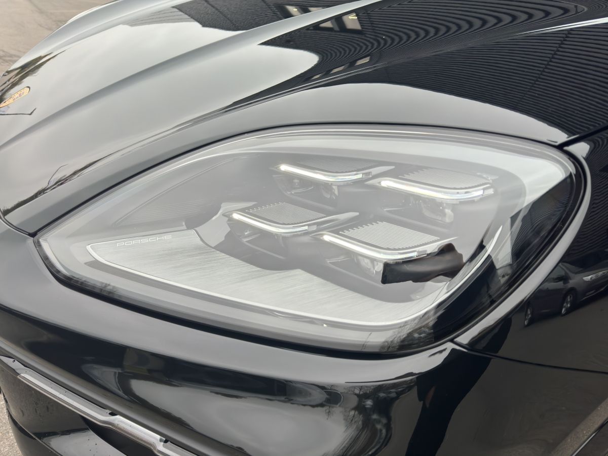 Porsche Cayenne E-Hybrid | Luftfederung | Panorama | AHK