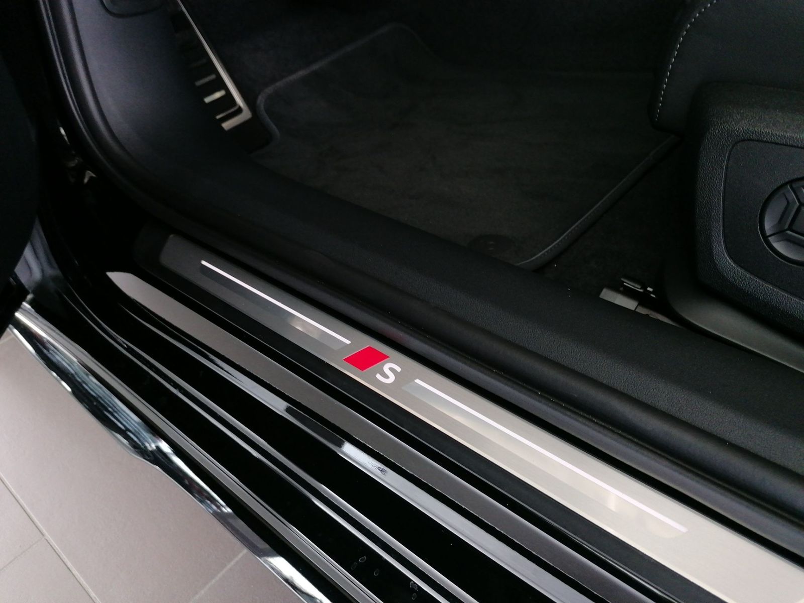 Audi A5 Avant TDI quattro 204PS S tronic S line MMI.A