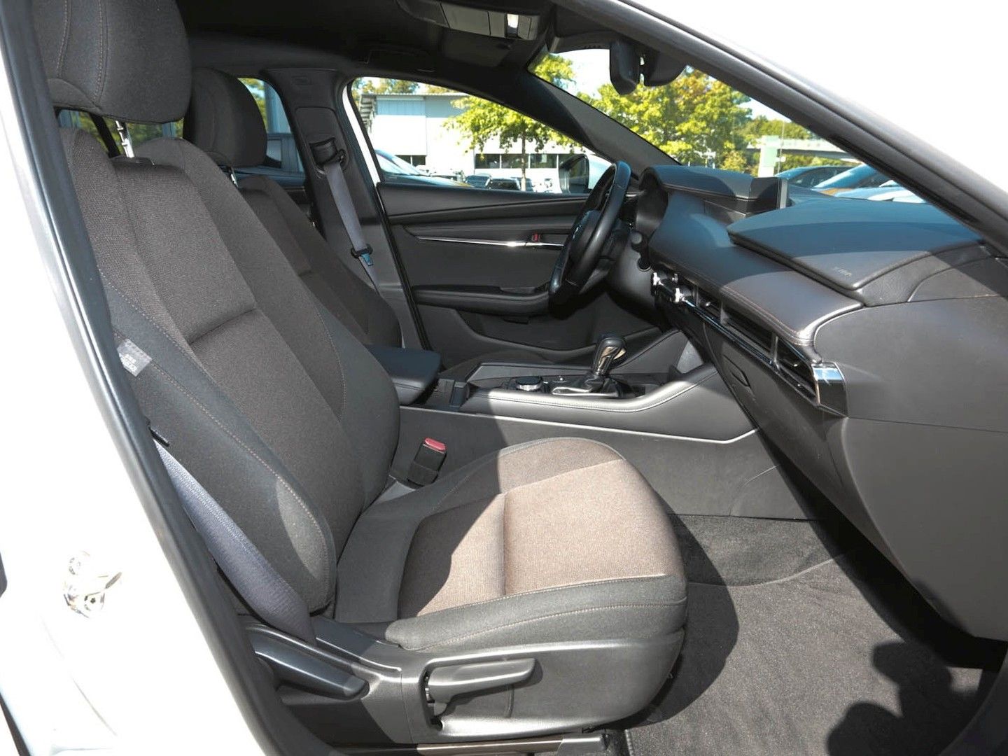 Mazda 3 Selection NAVI+PDC+360°MONITOR+SHZ+LHZ