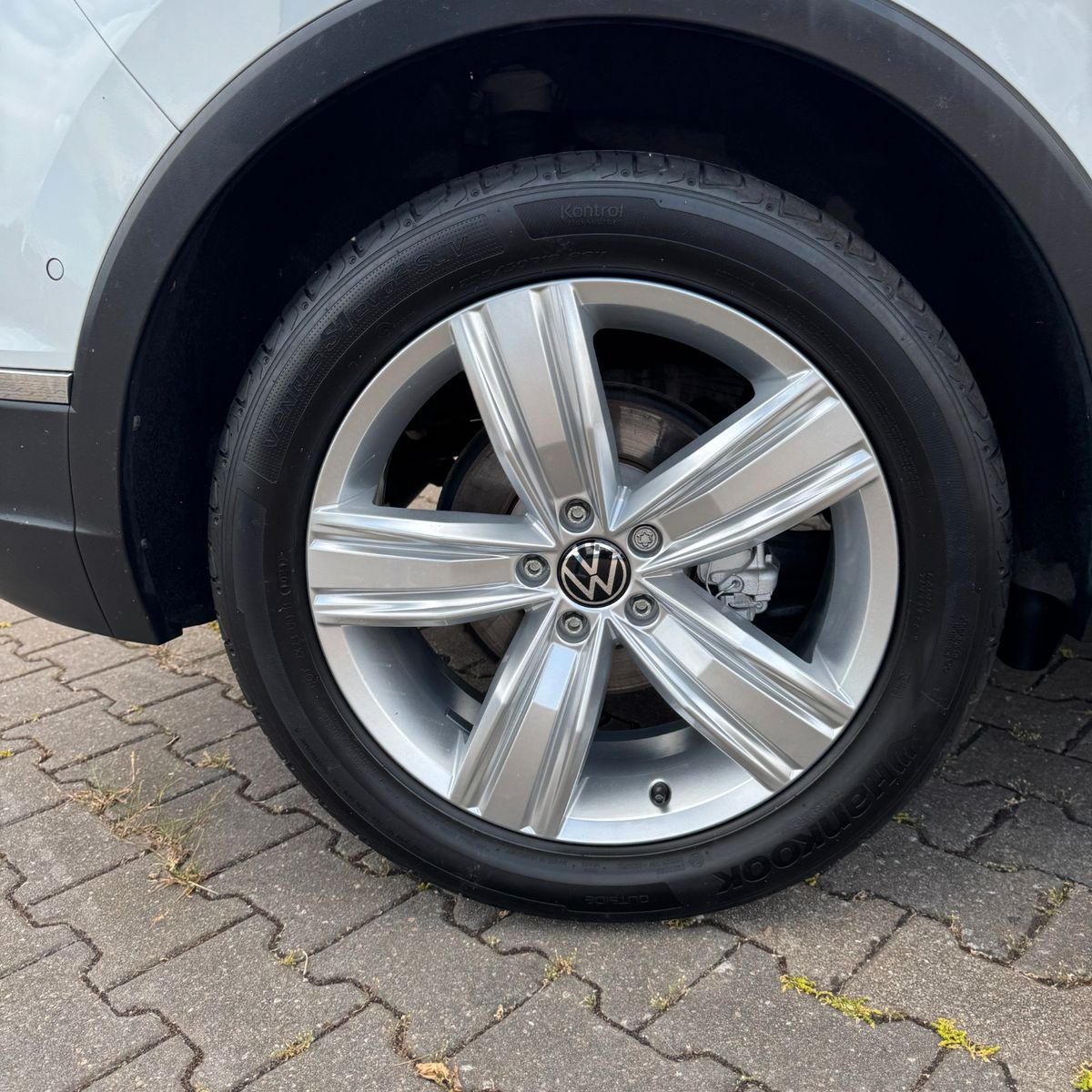 Volkswagen Tiguan 1.5 TSI - Samsaru's Car Outlet