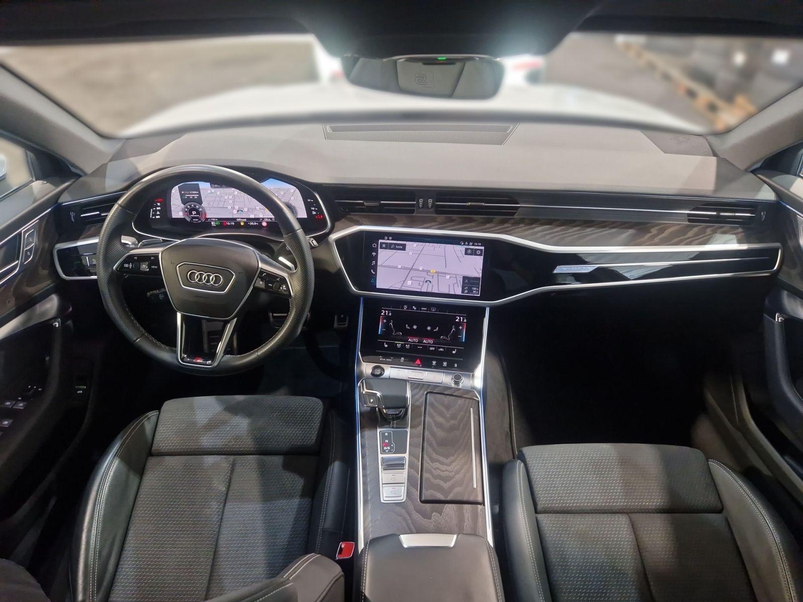 Audi A6 Avant 45 TFSI quattro S line - Samsaru's Car Outlet