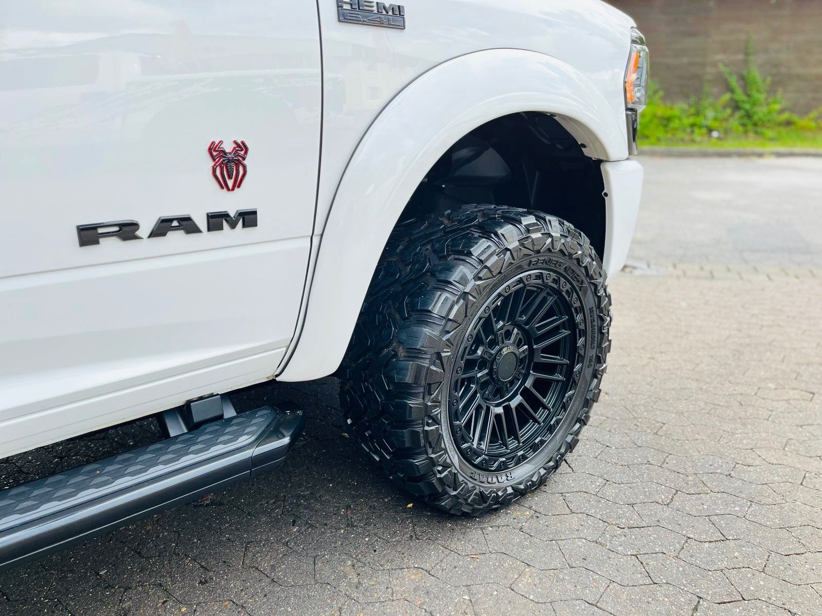 Dodge 2500*6,4L V8*LPG*4X4*LONGBED*OFFROAD*AHK*GARANTI