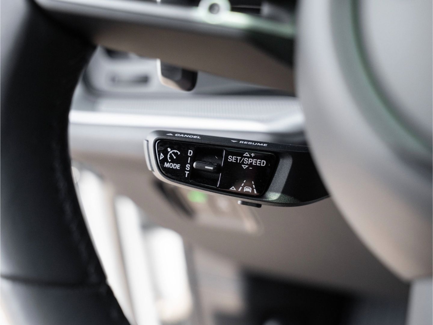 Porsche Cayenne E-Hybrid SportDesign Paket HD-Matrix HUD