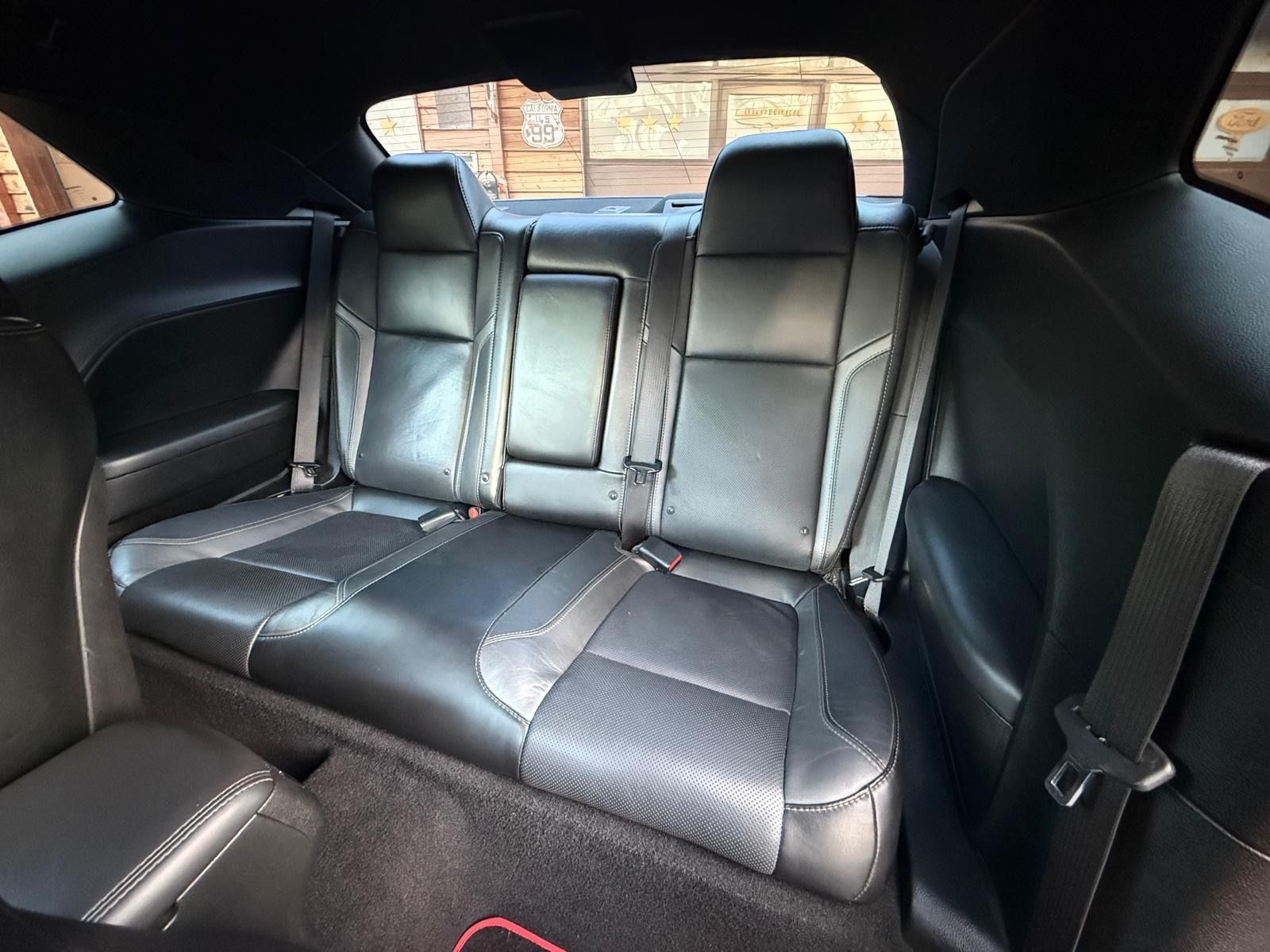 Dodge 5,7 V8*SRT KIT*LEDER*NAVI*KEYLESS*GARNTIE*SERVIC