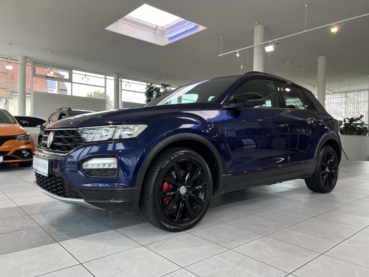Volkswagen T-Roc Sport 4Motion 2.0 TSI DSG - Samsaru's Car Outlet