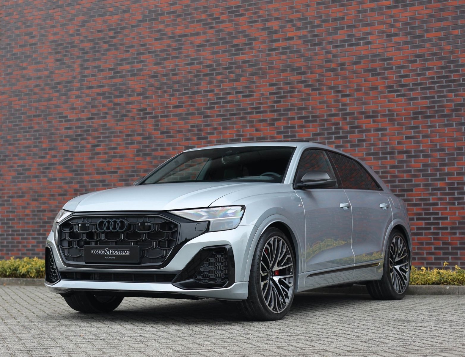 Audi Q8 60 TFSIe Quattro - Samsaru's Car Outlet
