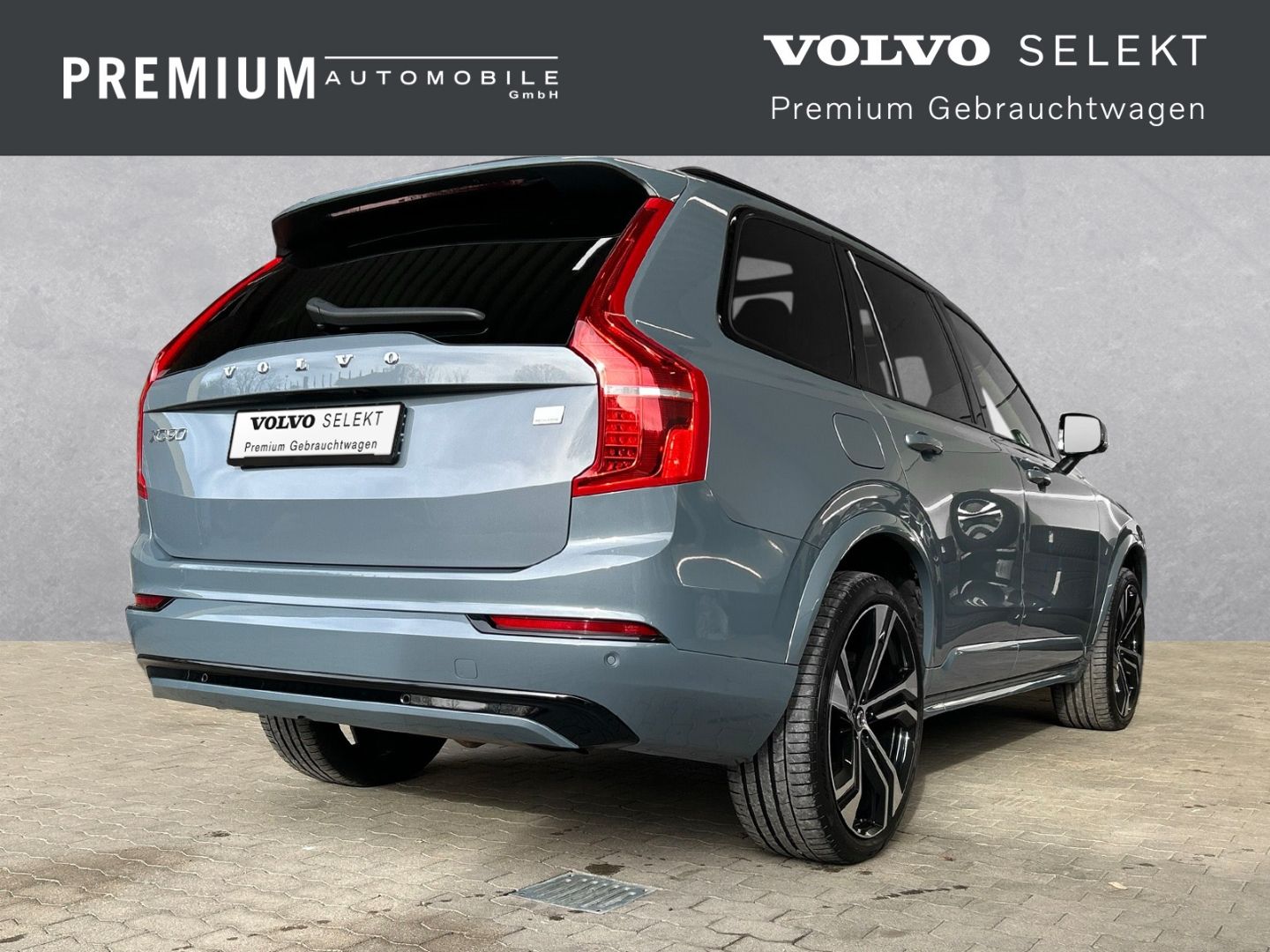 Volvo XC90 Plus Dark Recharge Plug-In Hybrid AWD 7-Sit