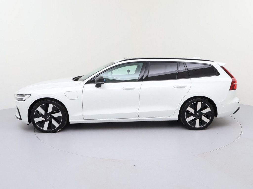 Volvo V60 T6 Ultra Dark Recharge Plug-In Hybrid AWD