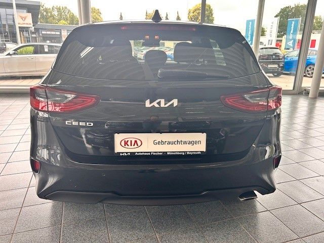 Kia Ceed 1.5 T Spirit - Samsaru's Car Outlet
