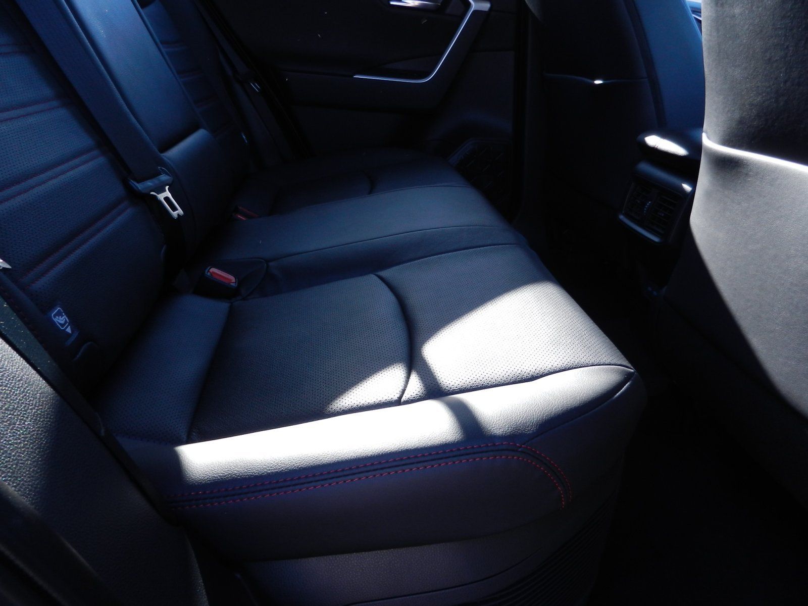 Toyota RAV 4 2,5 Plug In Style