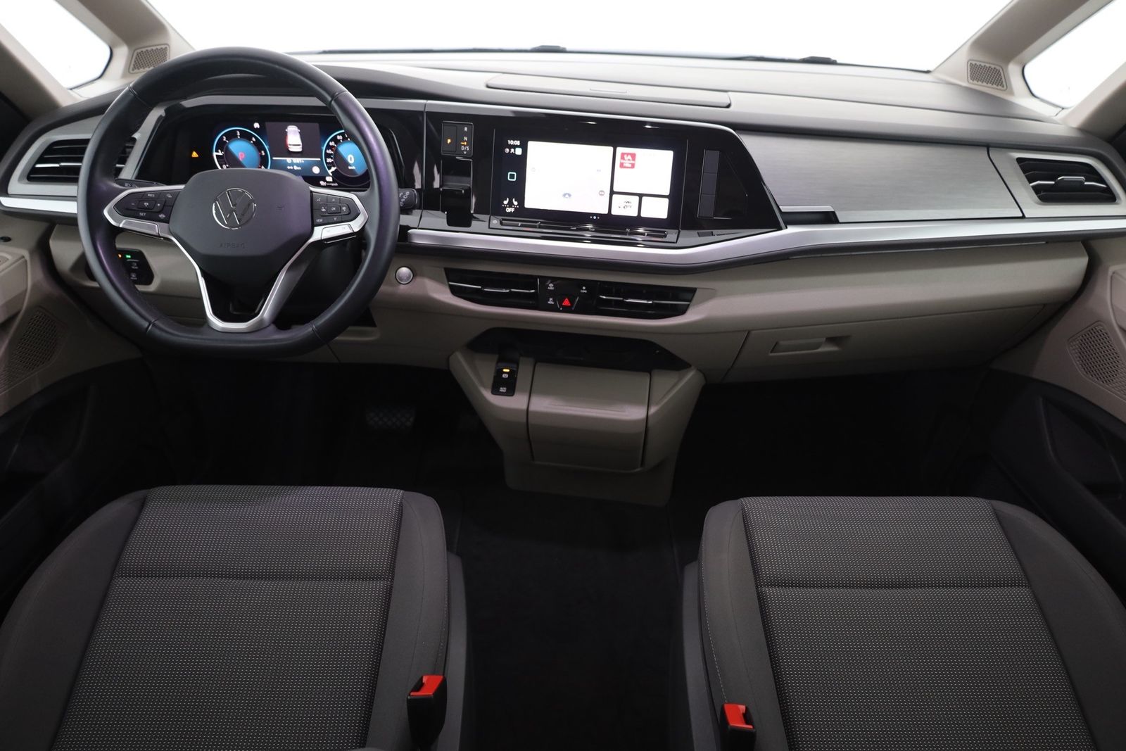 Volkswagen T7 Multivan 2.0 TDI DSG - Samsaru's Car Outlet