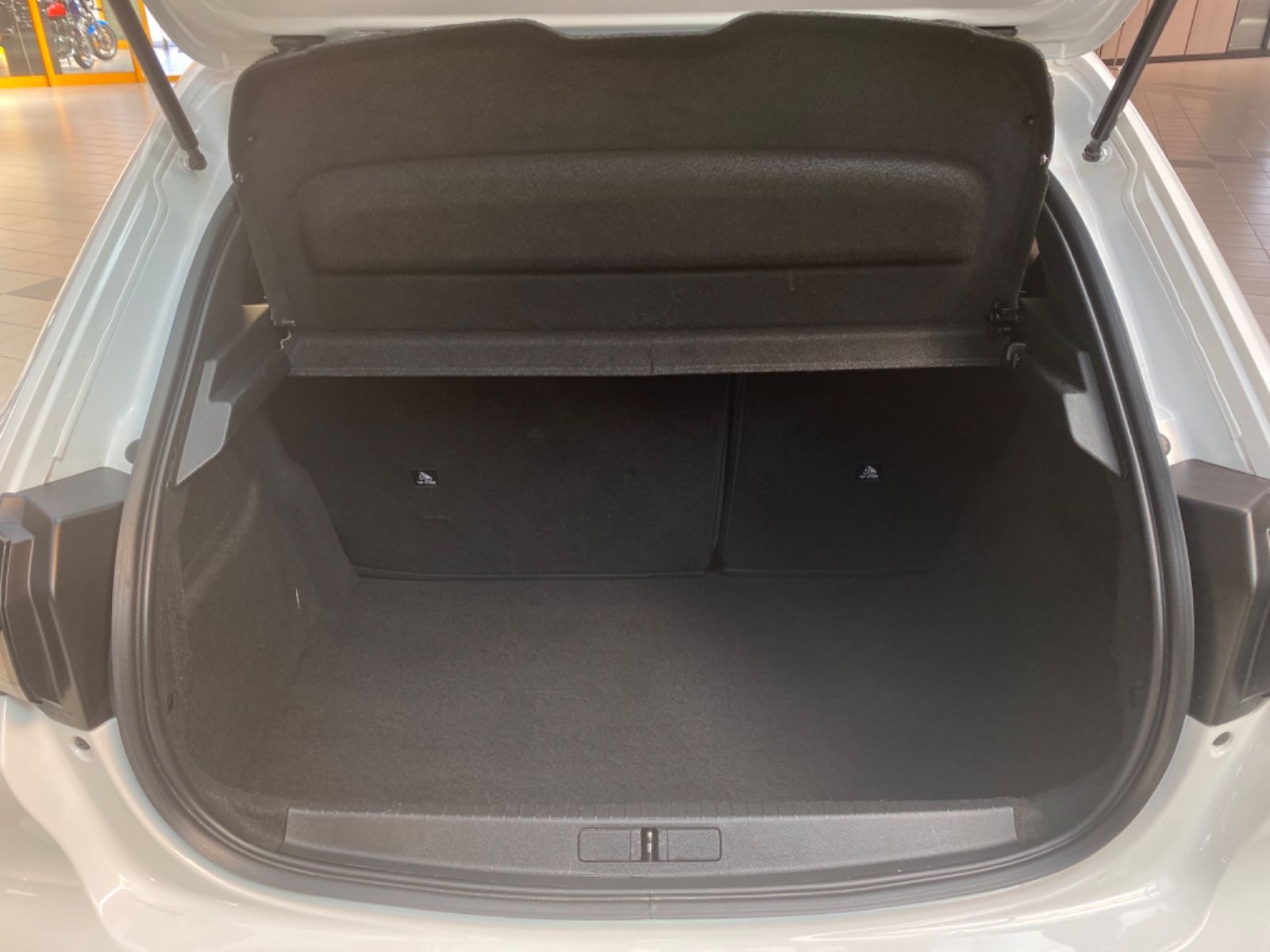 Peugeot 208 Active Pack - Samsaru's Car Outlet