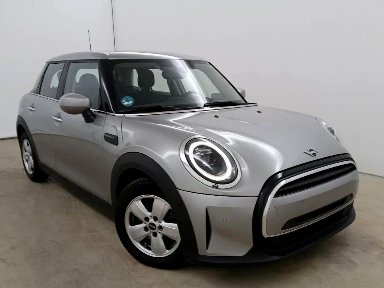 MINI Cooper - Samsaru's Car Outlet