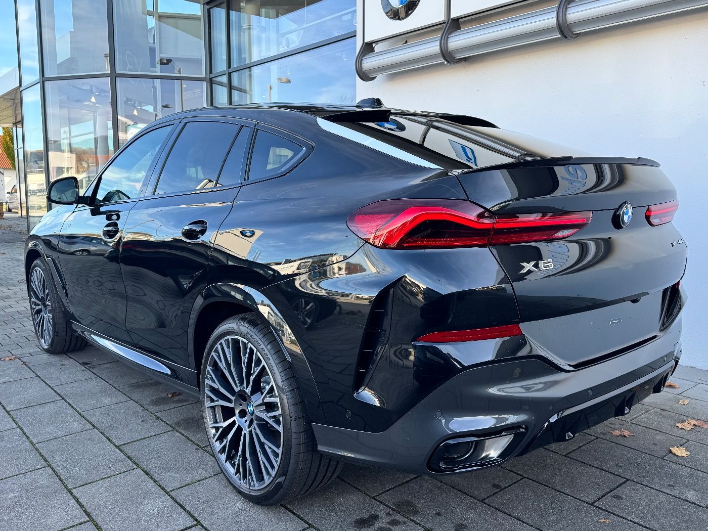 BMW X6 xDrive40d M-Sport-Pro 22-Zoll/LuftFW/AHK/StHz