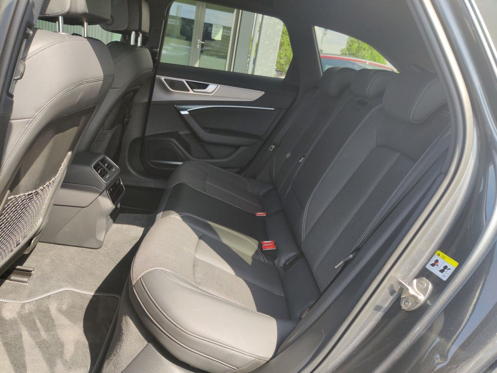 Audi A6 Avant 45 TFSI q. S-Tronic. S-Line, Matrix-LED