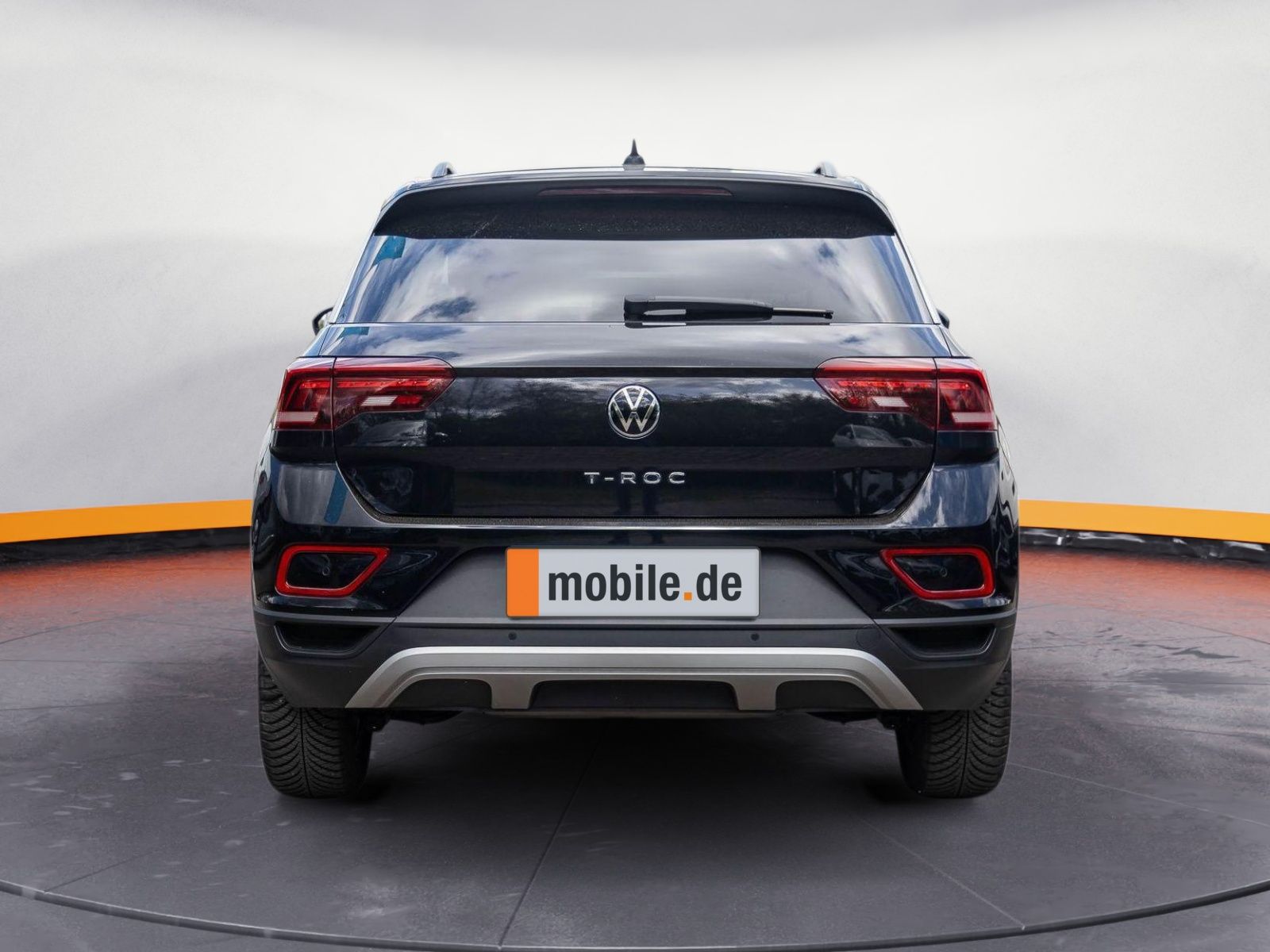 Volkswagen T-ROC 1.0 TSI LIFE - Samsaru's Car Outlet