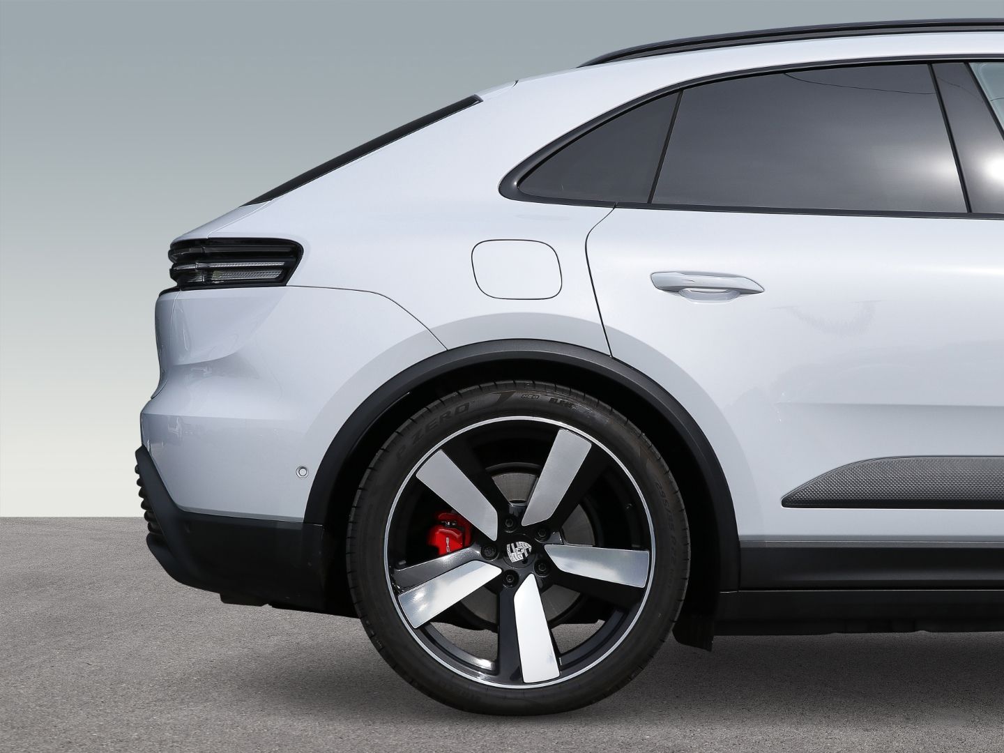 Porsche Macan 4S Burmester HA-Lenkung InnoDrive 22-Zoll