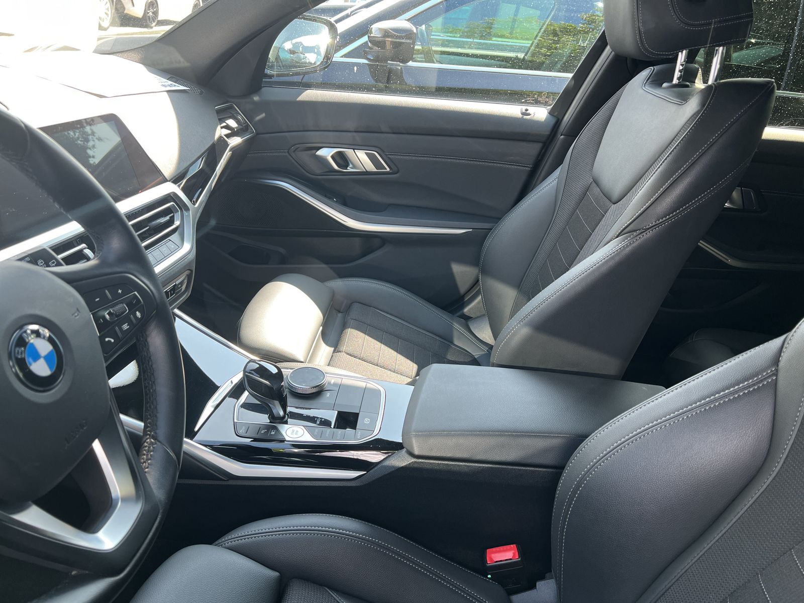 BMW 330e Touring SPORT LINE - Samsaru's Car Outlet