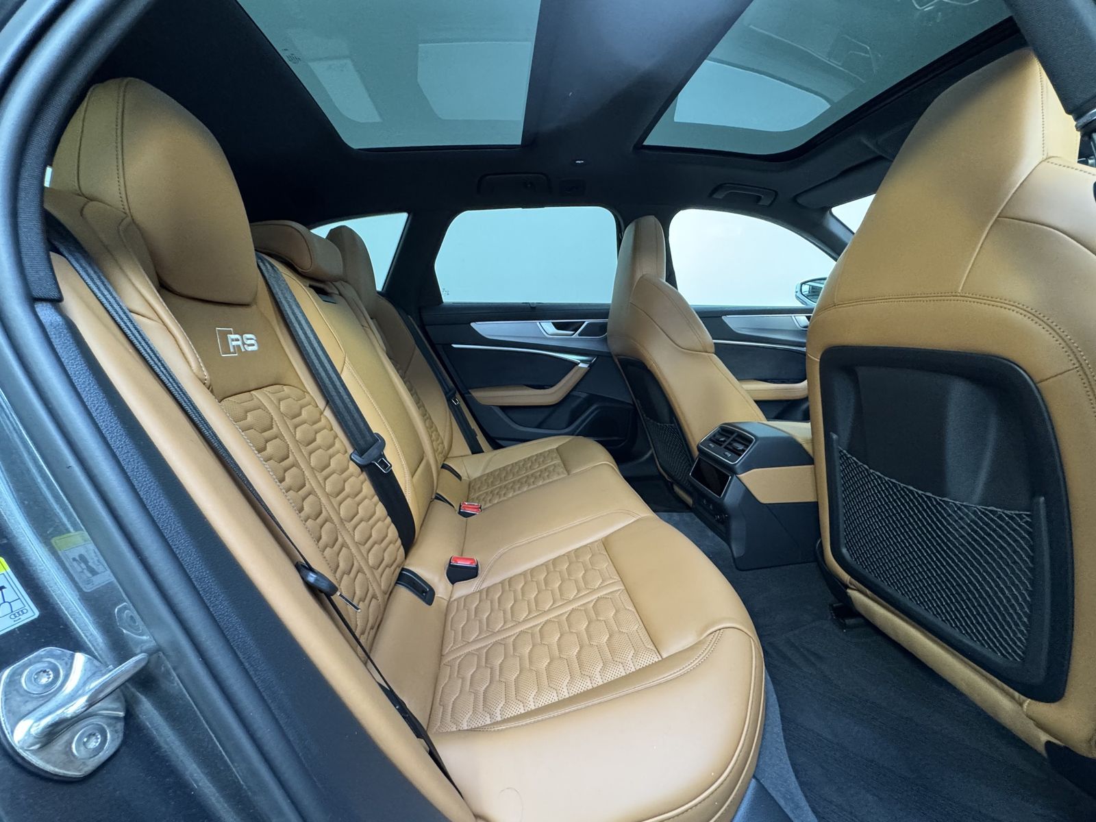 Audi RS6 HeadUP MatrixLED Pano B&O 360° ACC Sitzlüft.