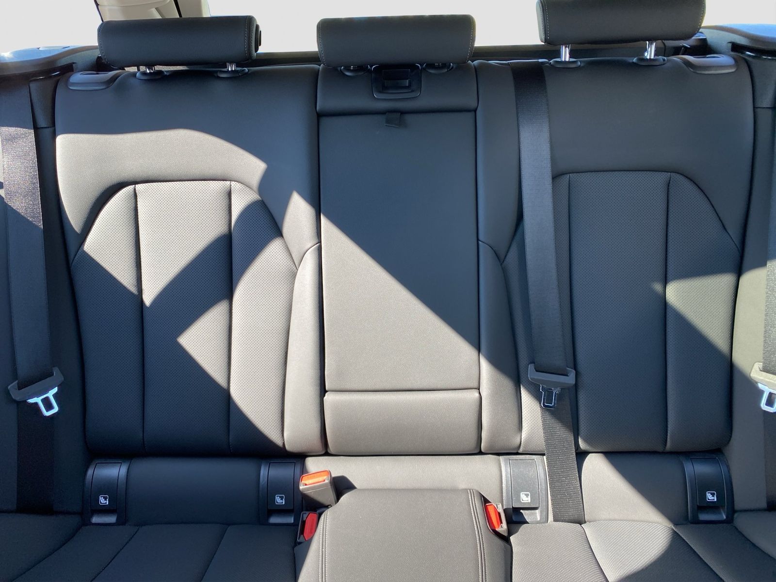 BMW 320d Touring ACC PanoSD SpurAss AHK HiFi RFK