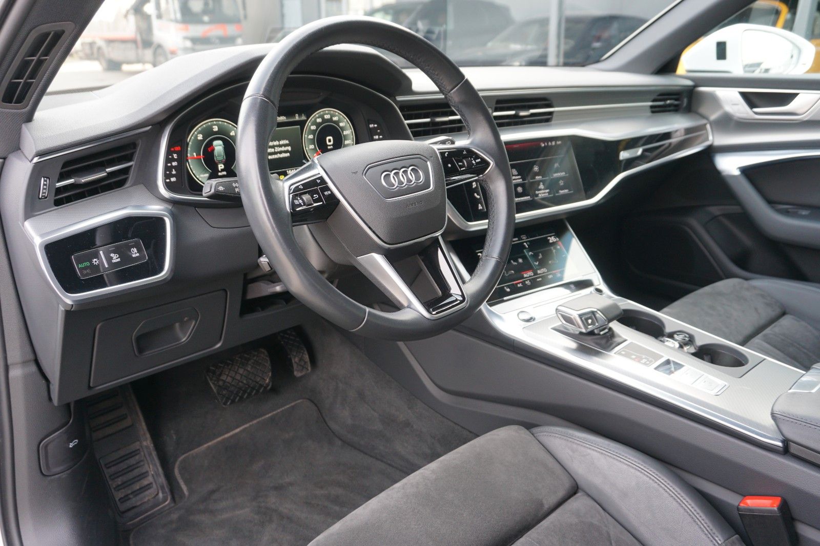 Audi A6 Avant 40 TDI Sport - Samsaru's Car Outlet
