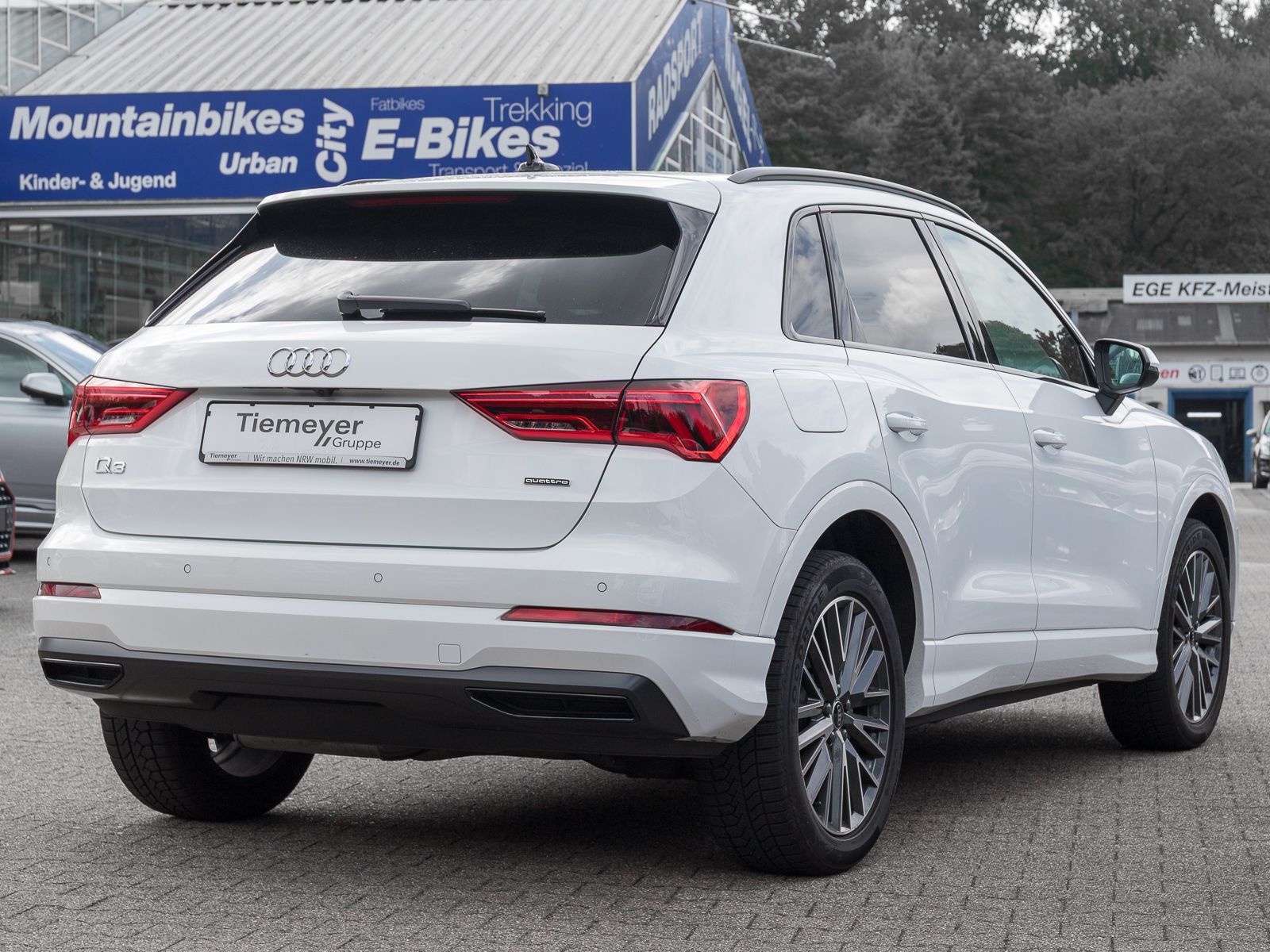 Audi Q3 Sportback 40 TDI Q ADVANCED - Samsaru's Car Outlet