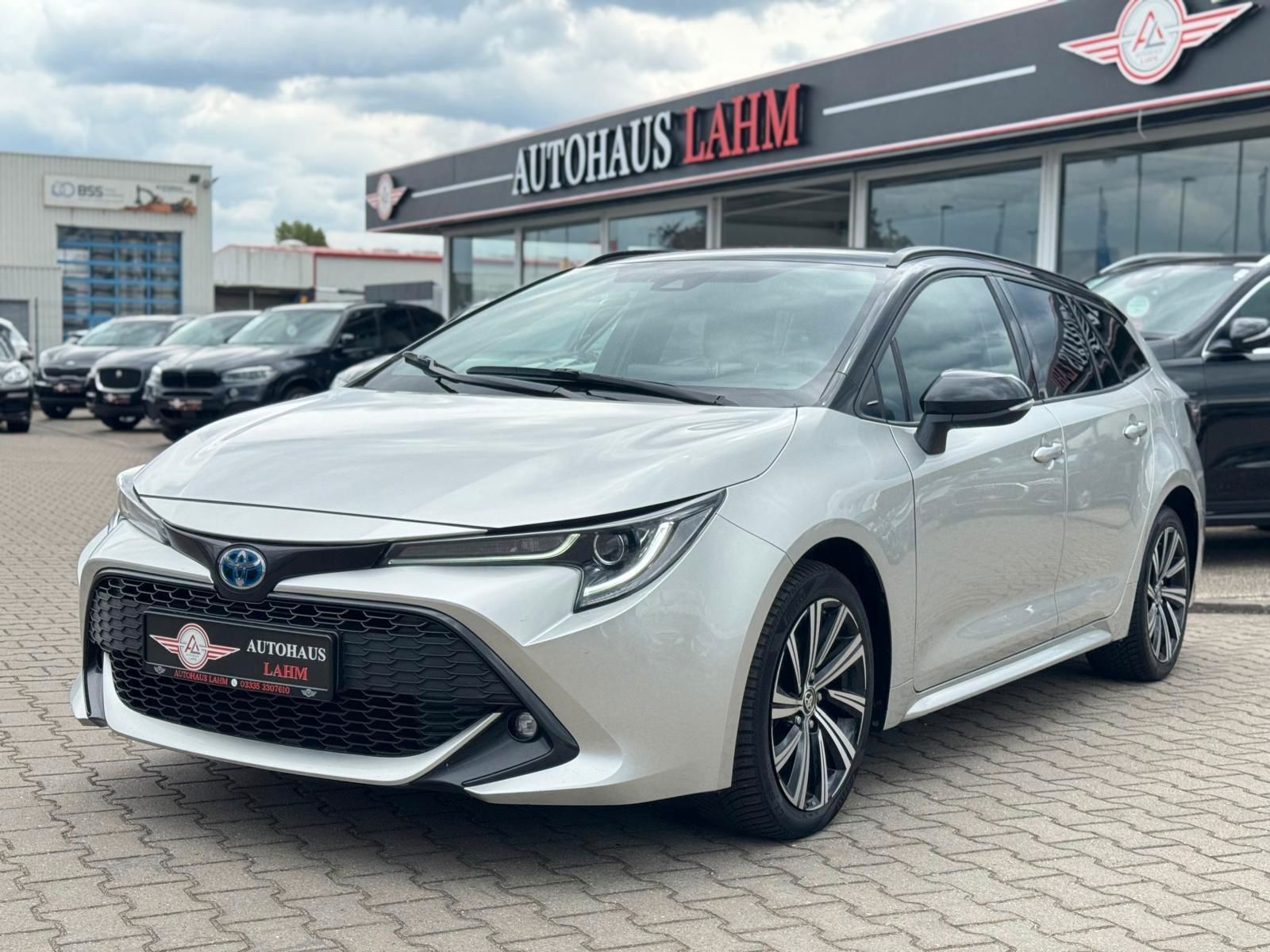 Toyota Corolla Touring Sports Hybrid Business Edition - Samsaru's Car Outlet