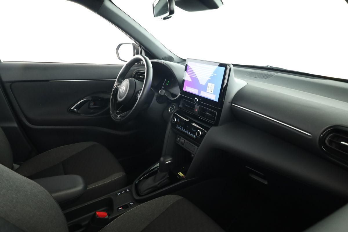 Toyota Yaris Cross CVT Team D LED Navi SHZ iACC Kam 17"