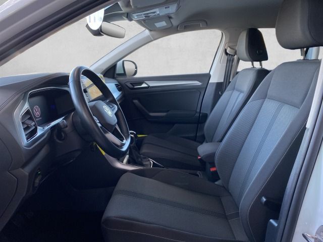 Volkswagen T-Roc Life 1.0 l TSI - Samsaru's Car Outlet