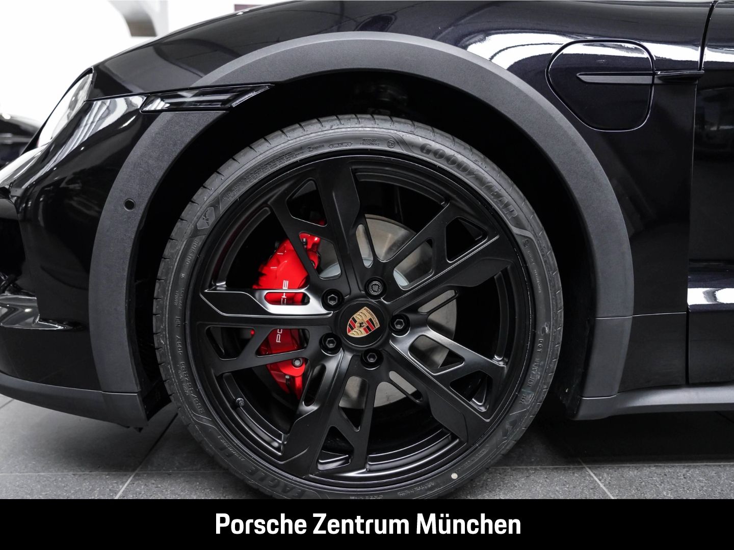 Porsche Taycan 4S Cross Turismo InnoDrive Surround-View