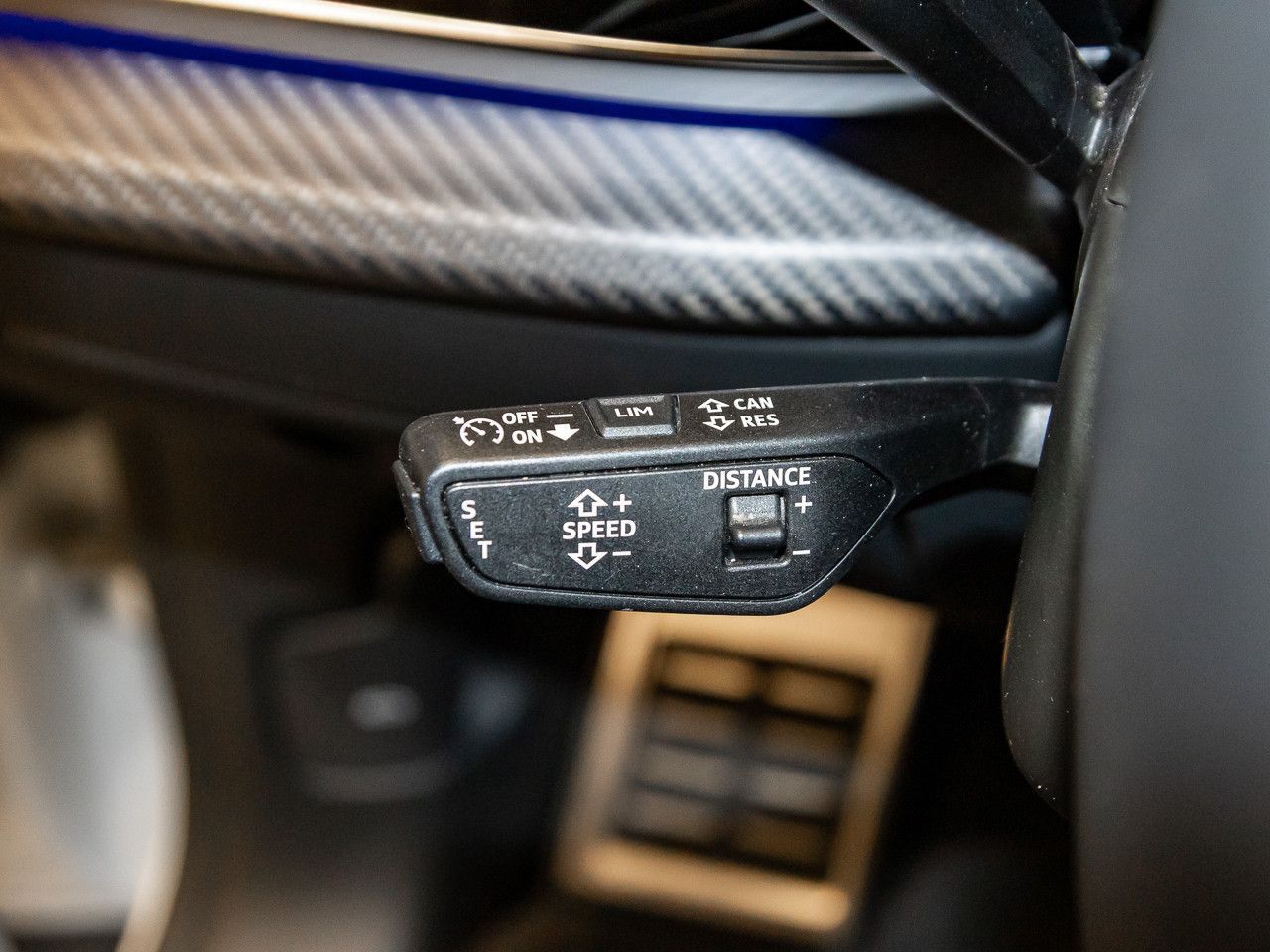 Audi RS Q8 4.0 TFSI quattro Dynamik plus Akrapovic