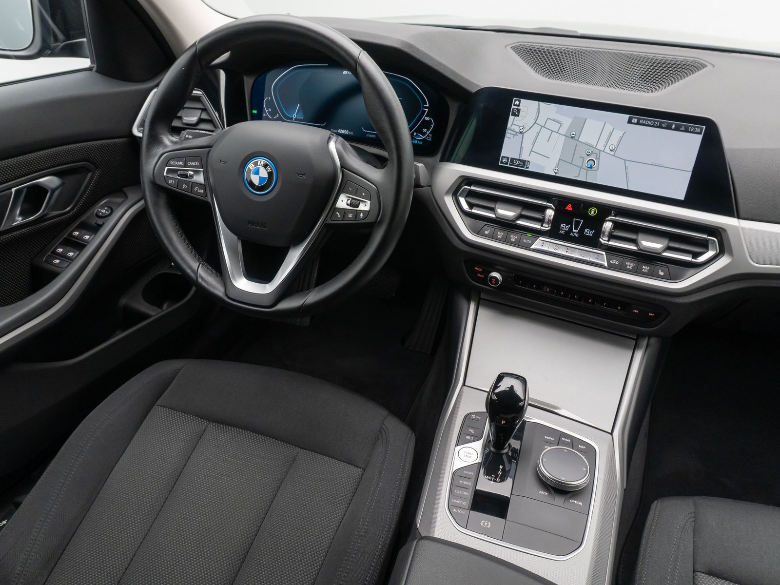 BMW 320e - Samsaru's Car Outlet